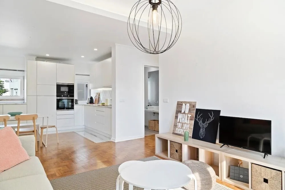 Stunning 2-Bedroom Apartment in Benfica, Lisbon
