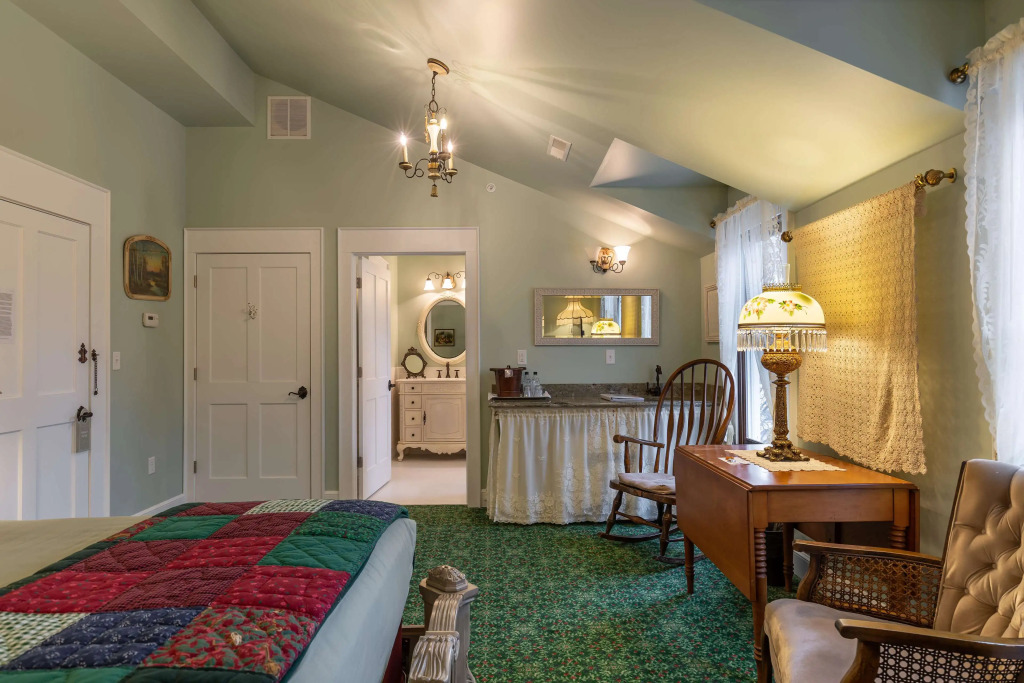 Steele Mansion Inn & Gathering Hub