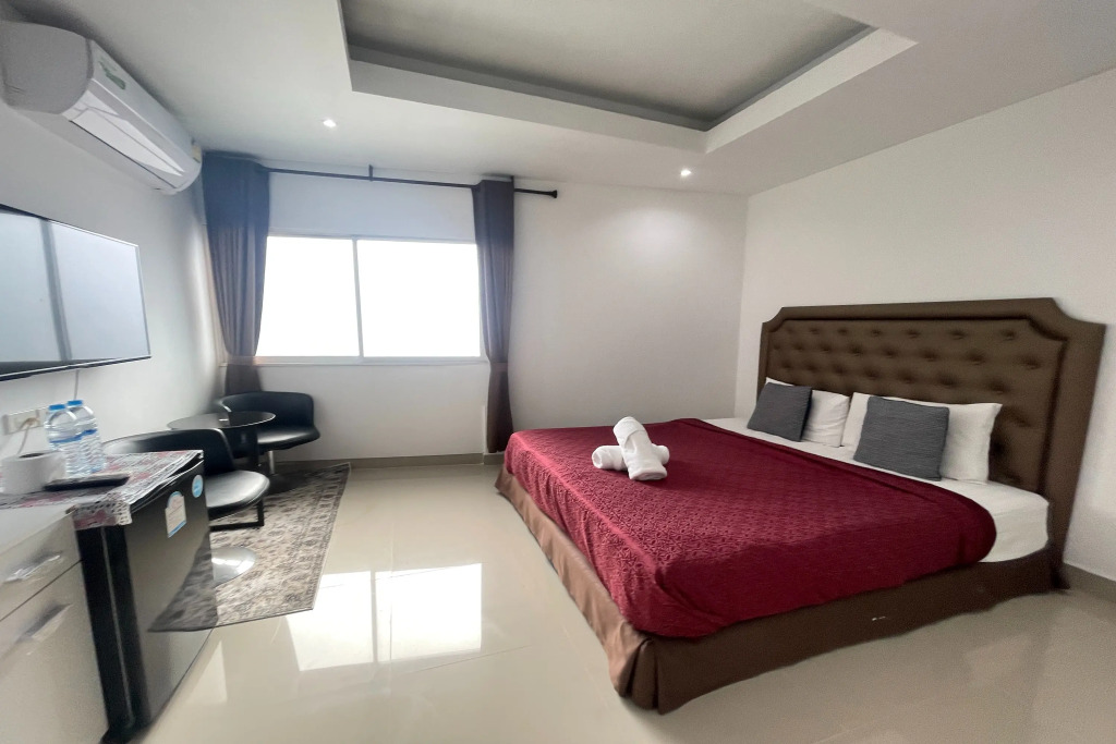 W-9 Hotel