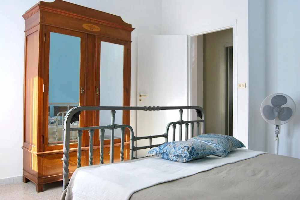 Apartment With 2 Bedrooms in Carini, With Wonderful Mountain View and