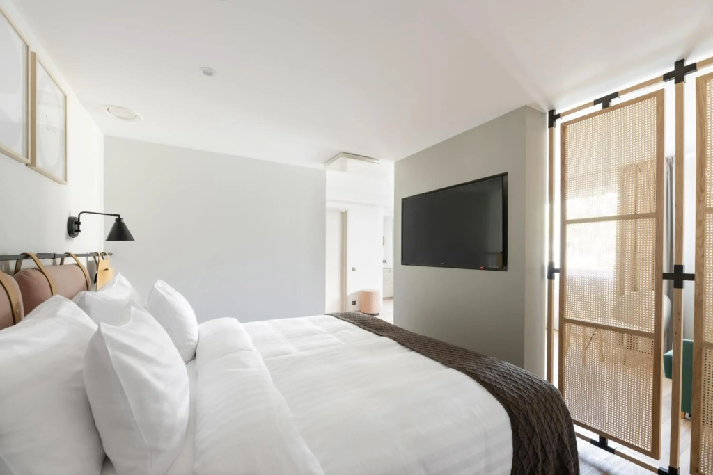 Oru Hub Hotel Tallinn - Handwritten Collection