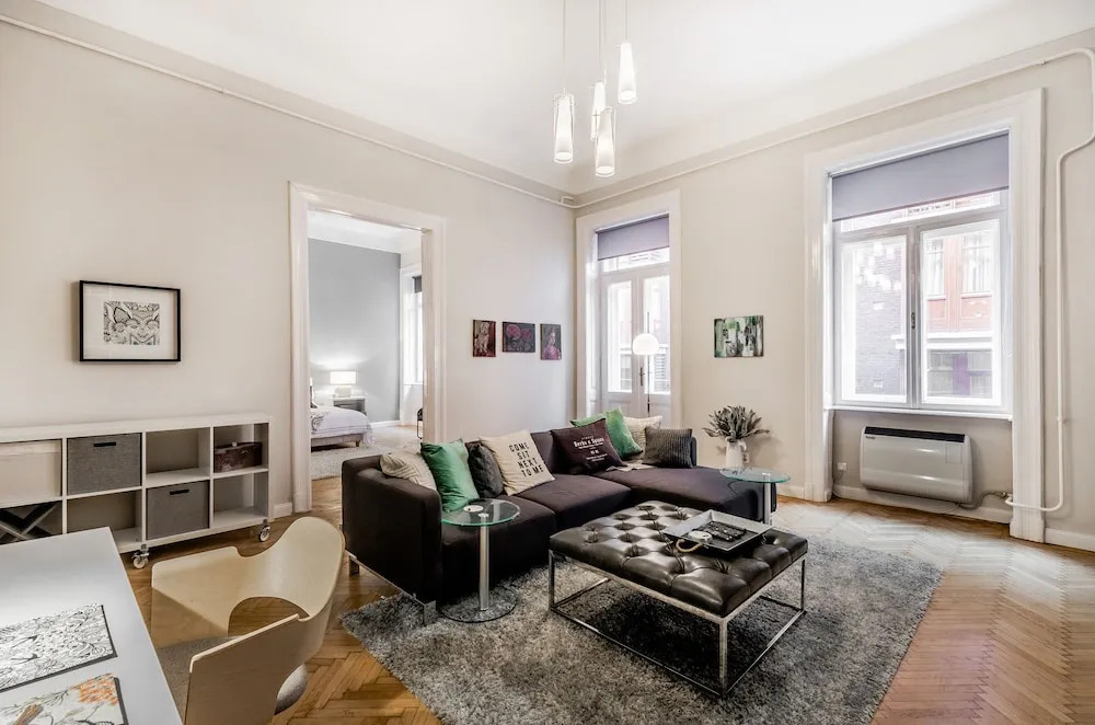 Knights Seven Apartment