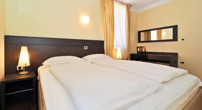 Villa Hresc M