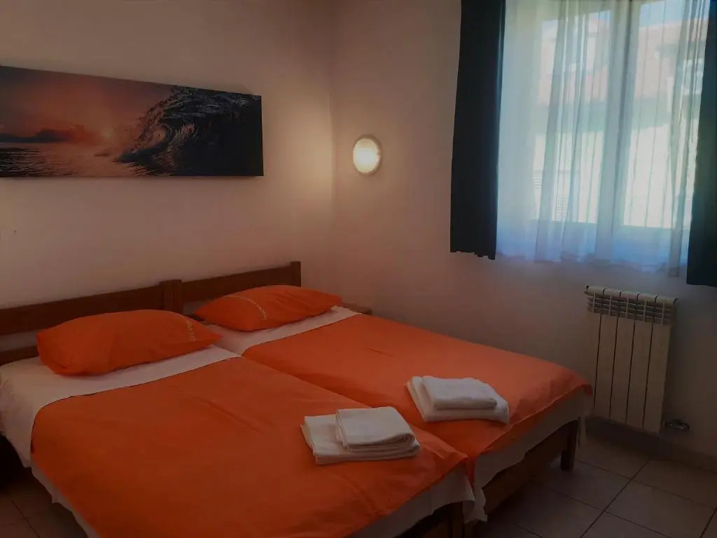 Apartments by the sea Pjescana Uvala - Pula - 20800