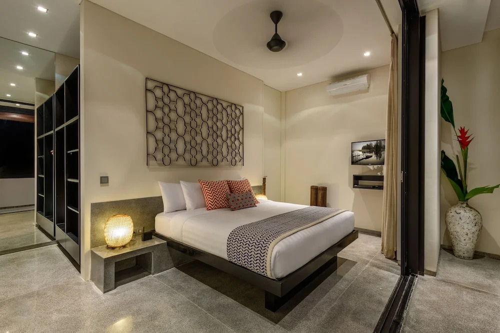Canggu 4 Bed, Sleep up to 10, Butler, Cinema