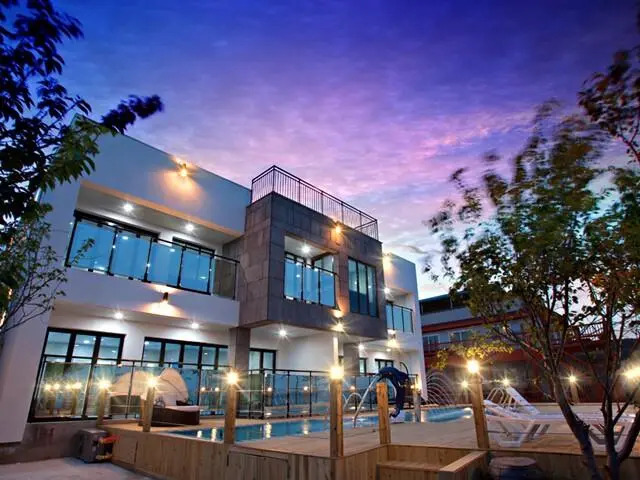 Sea and View poolvilla