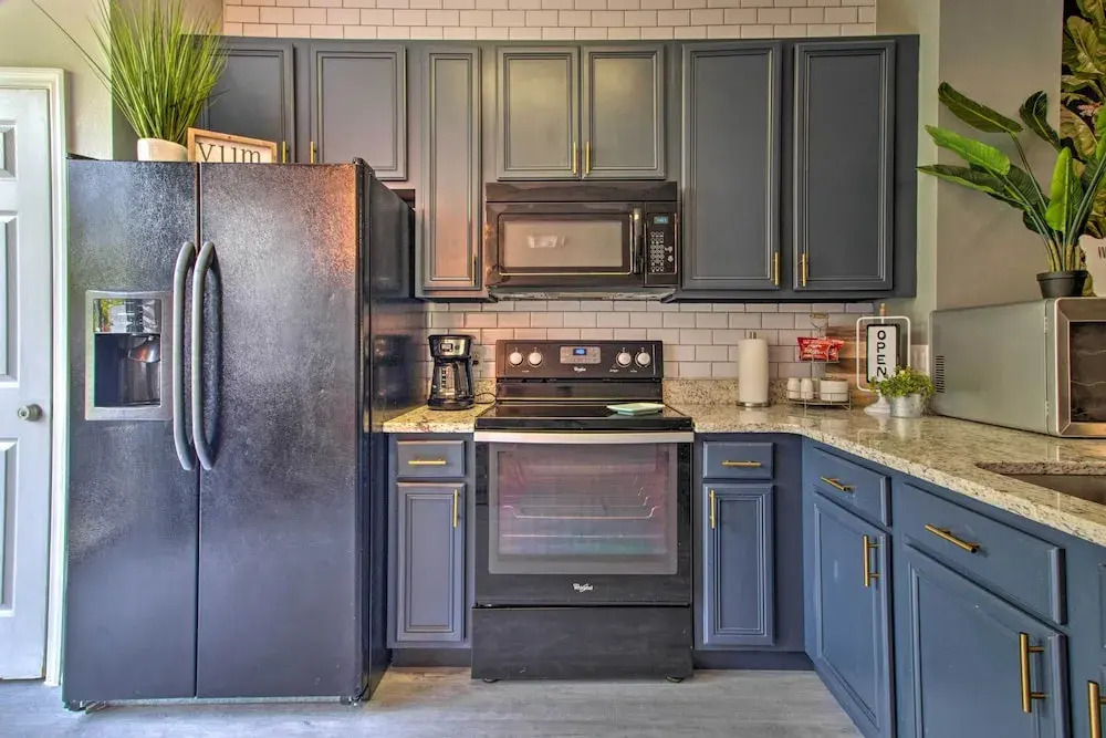 Kissimmee Home w/ Pool Access: 6 Miles to Disney!