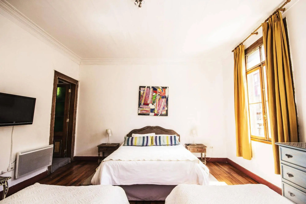 Cerro Alegre Guest House