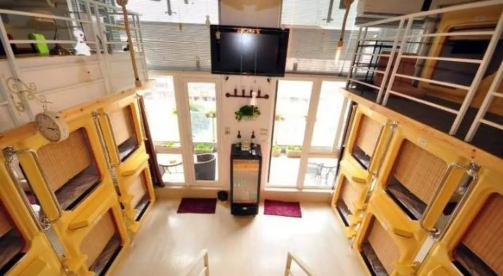Hansha Capsule Theme Hotel