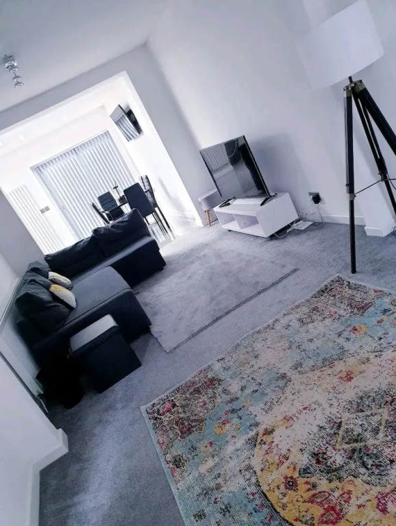 Beautiful 3-bed House in Birmingham