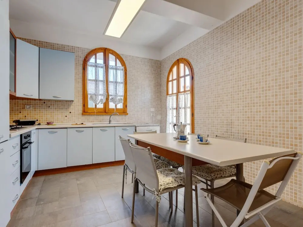 Simplistic Holiday Home in Fontane Bianche With Garden