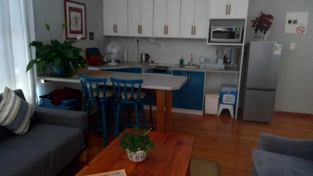 Breakaway Apartment