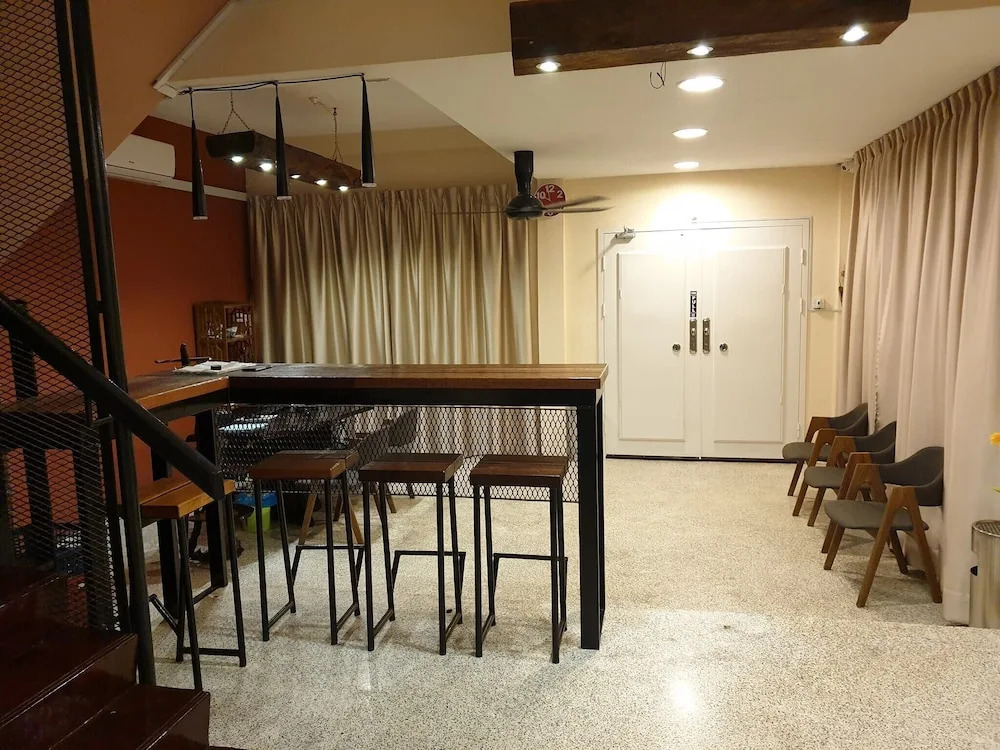 THE BOXS CONTAINER HOMESTAY