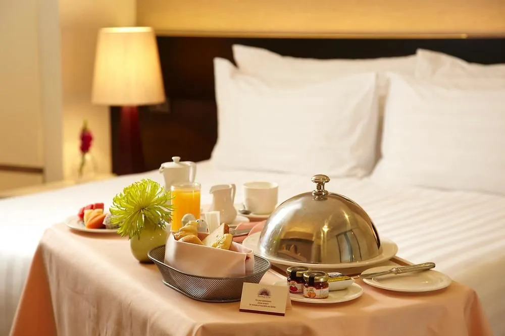 Swiss Hotel Corniche