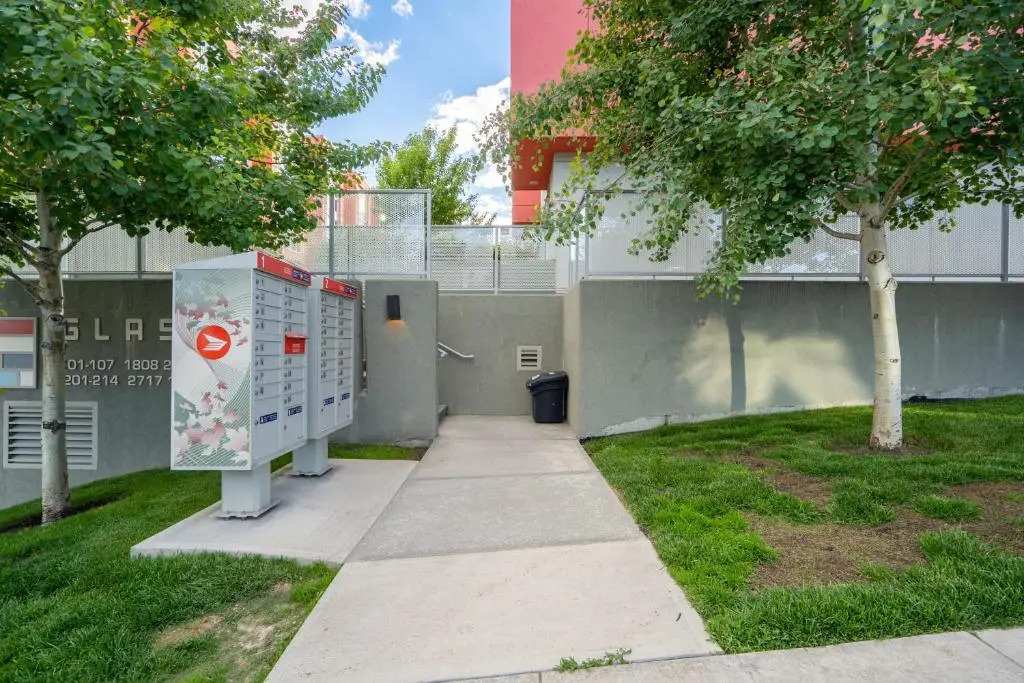 The Noma I Private Rooftop Patio I Marda Loop I TV