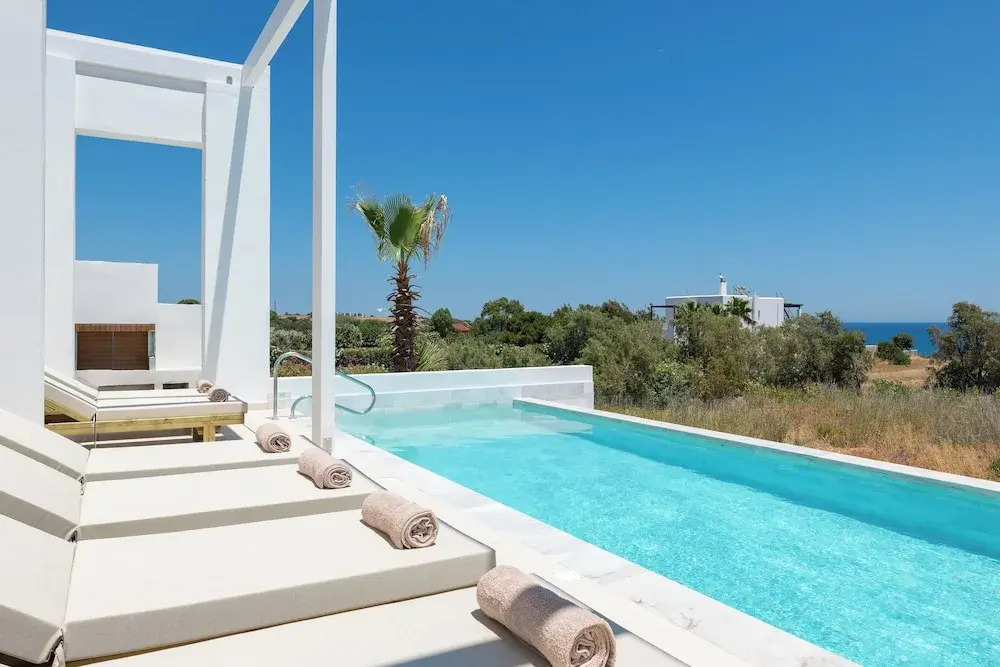 Sealove Villa - Luxury Pool - Up to 21 Guests