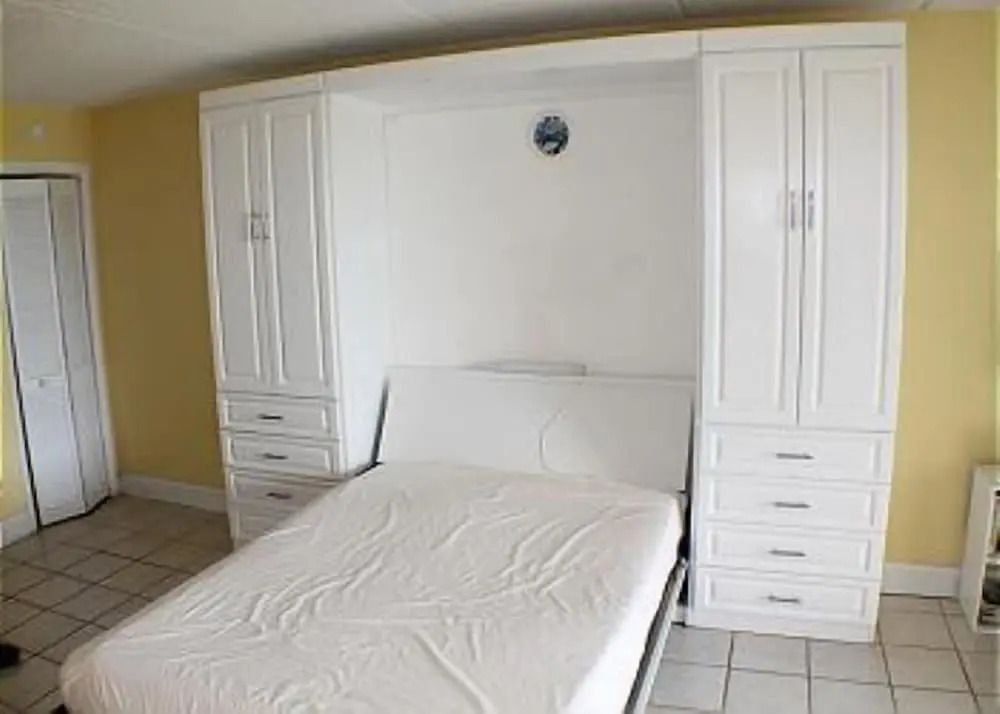 Oceanfront, 1 Bedroom Studio - Four Winds 10D