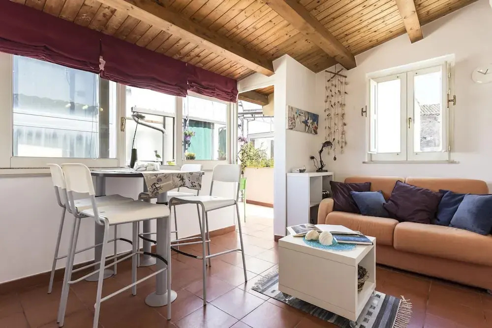 Salomone Apartment 13 With Terrace by Wonderful Italy
