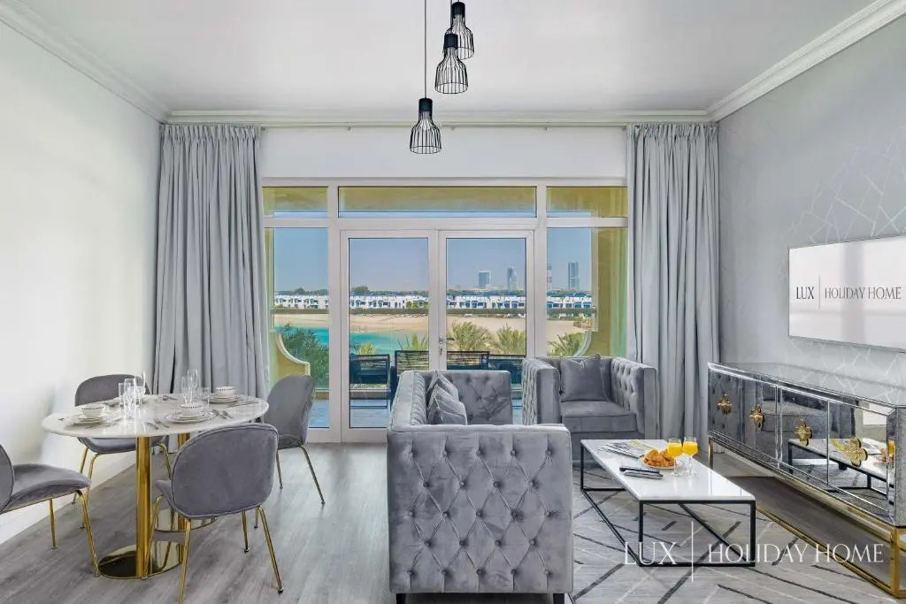 LUX - The Shoreline Beach House