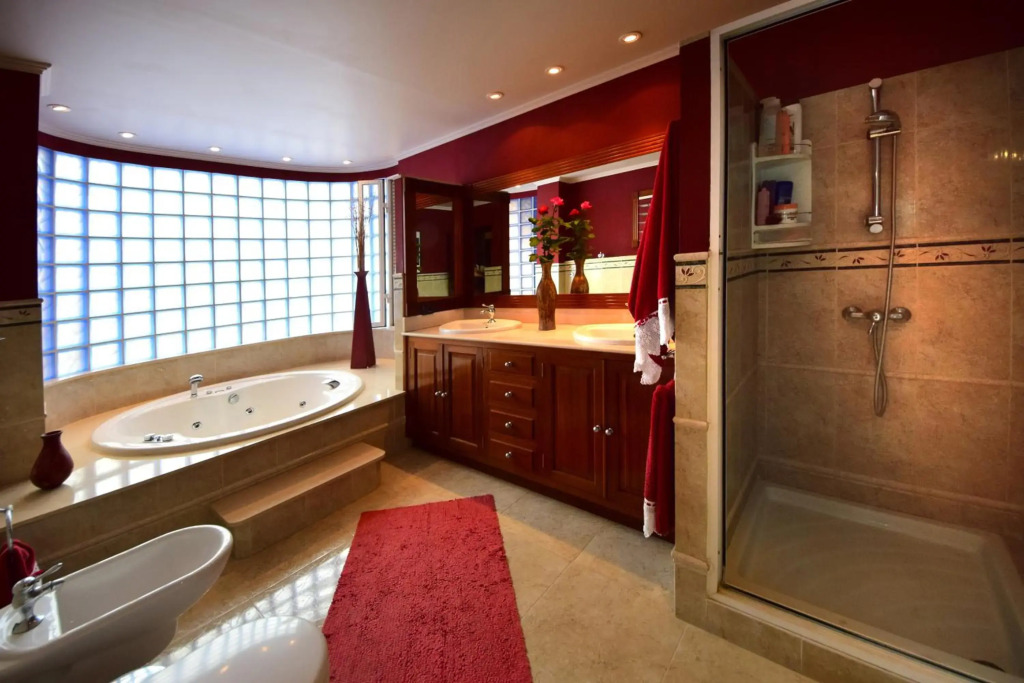 Alina - Vivienda vacacional con piscina privada