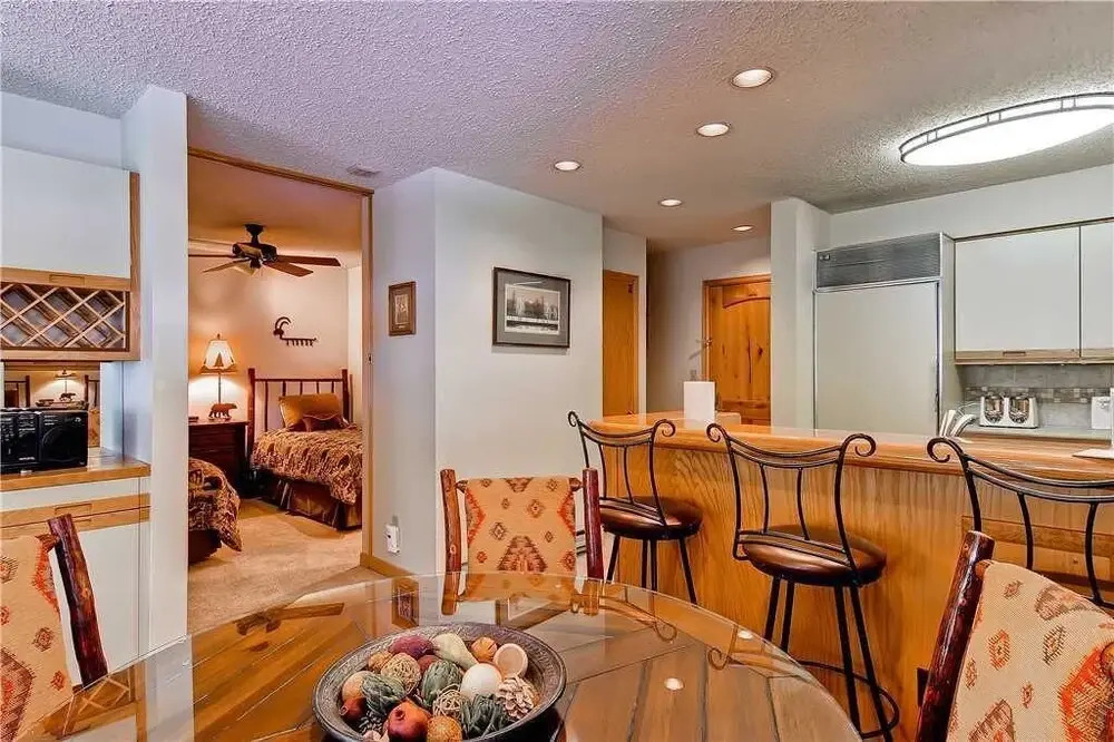 1210 Trappeur's Lodge, Trappeur's Crossing Apartment 1