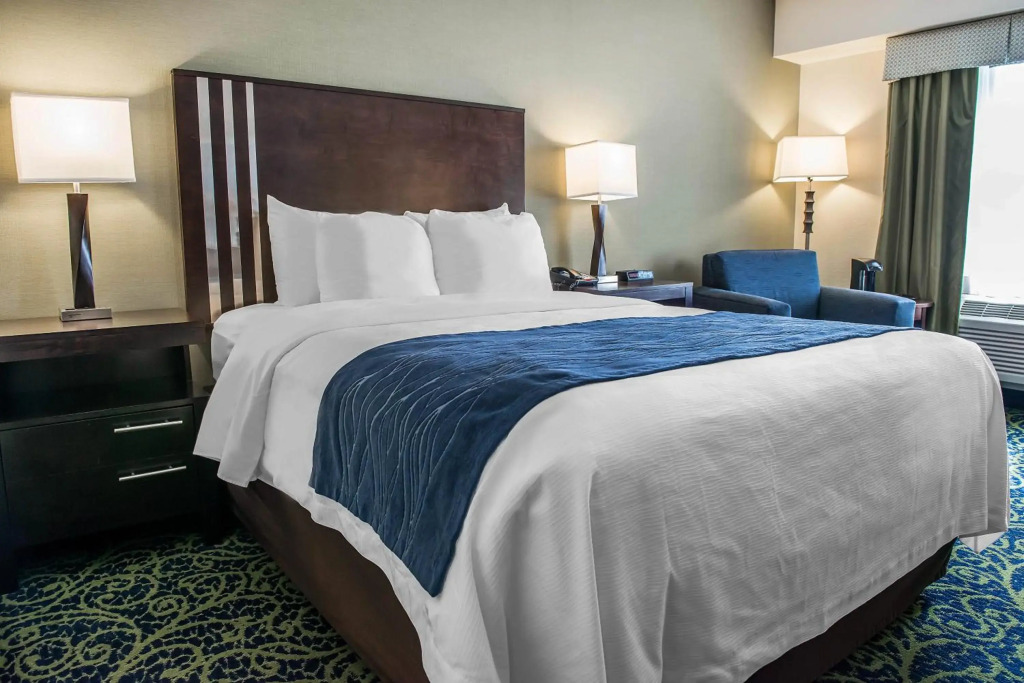 Comfort Inn & Suites Butler