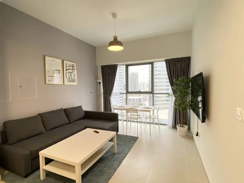 Lux BnB Bellevue Tower City  View