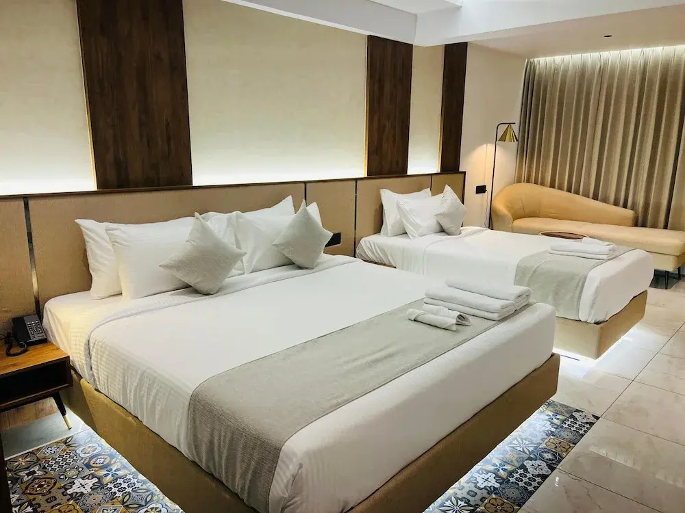 Royal Plaza Inn by RAK Rooms, Calicut
