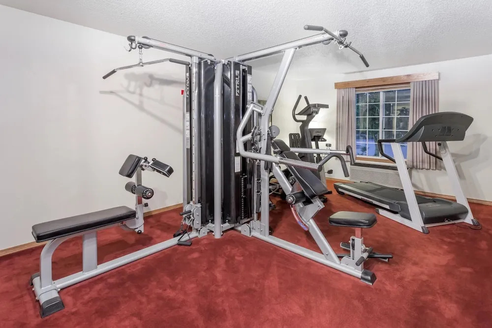 Baymont by Wyndham Mequon Milwaukee Area