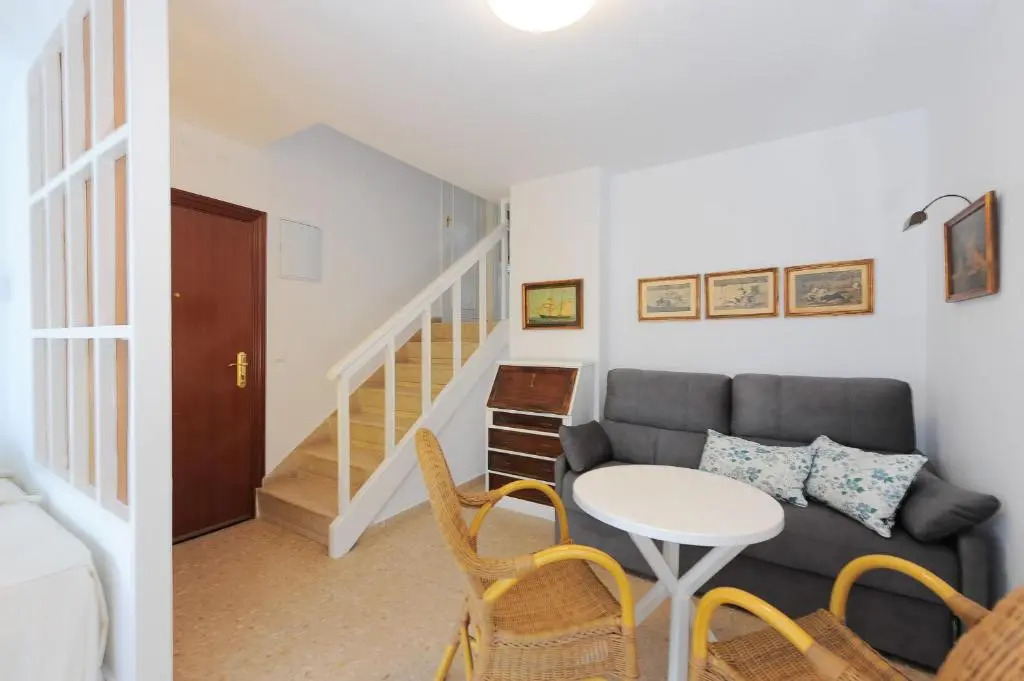 Sea Views Aloha Apartment by GHR Rentals