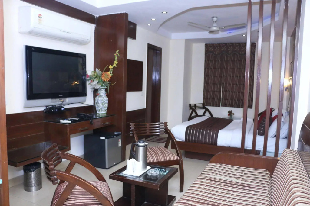 Hotel High 5 Land