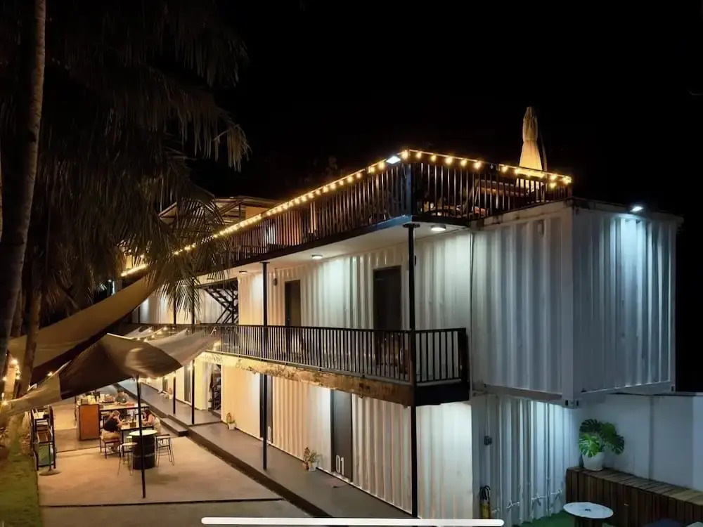 Pig Dive Hostel Moalboal