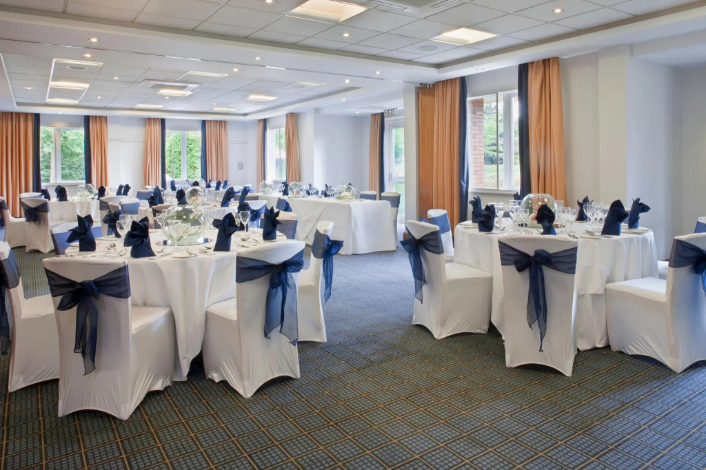 Holiday Inn Aylesbury by IHG