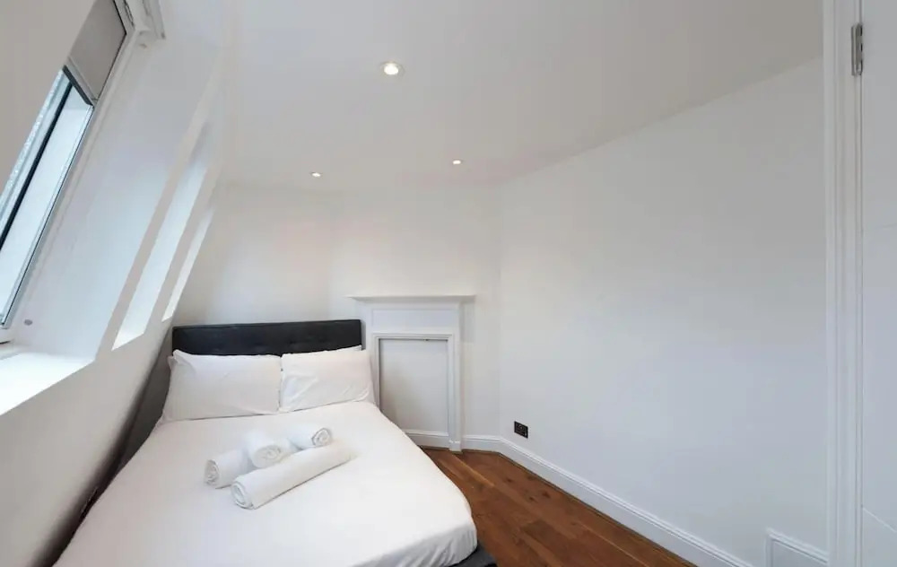 Central London 3 Bed Flat FS4