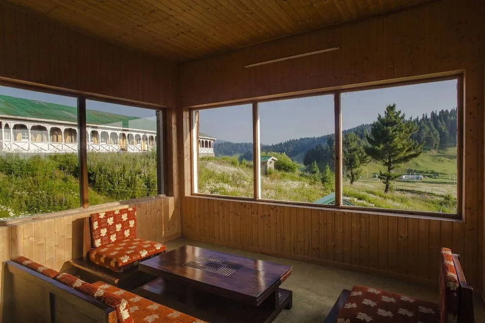 Hotel Nedous