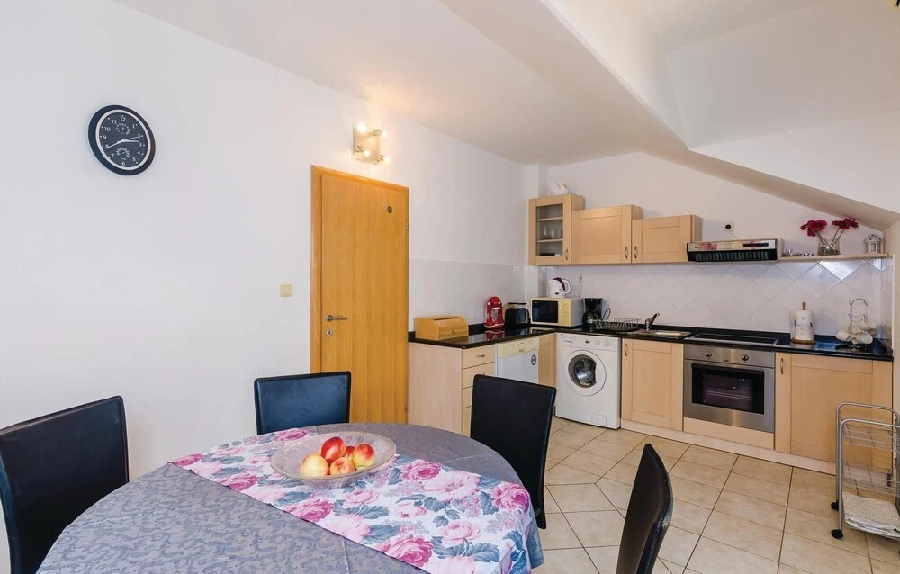 Amazing Home in Cavtat With Wifi and 2 Bedrooms