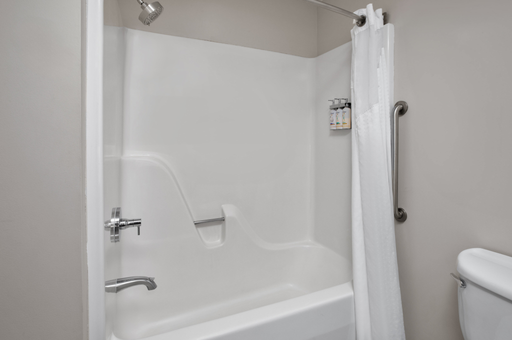 Holiday Inn Express Hotel & Suites Grand Rapids-North by IHG