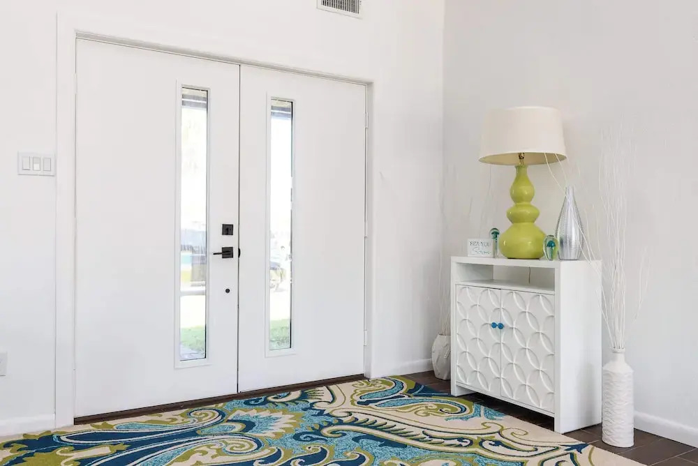 Stylish 3 Bedroom Pool Pets Sleeps 10
