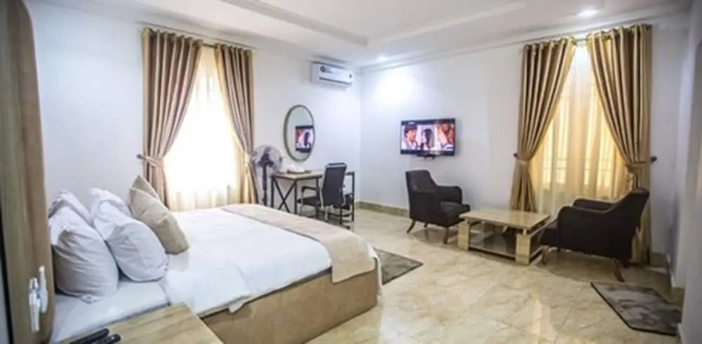 Tenny's Place Apartments Jabi