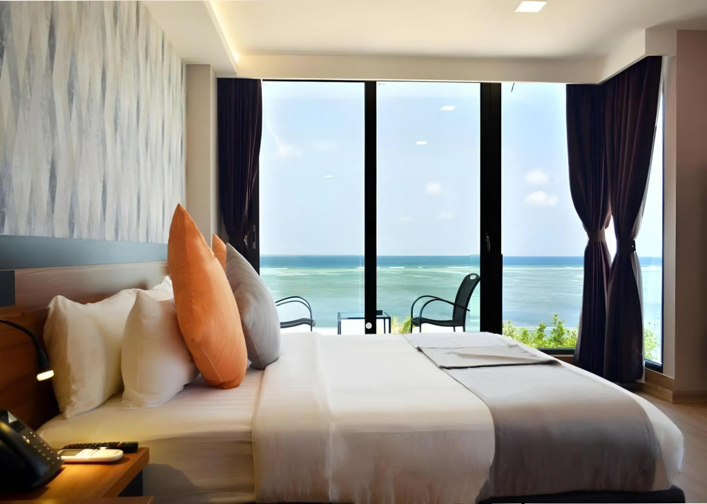 Отель Triton Prestige Seaview and Spa