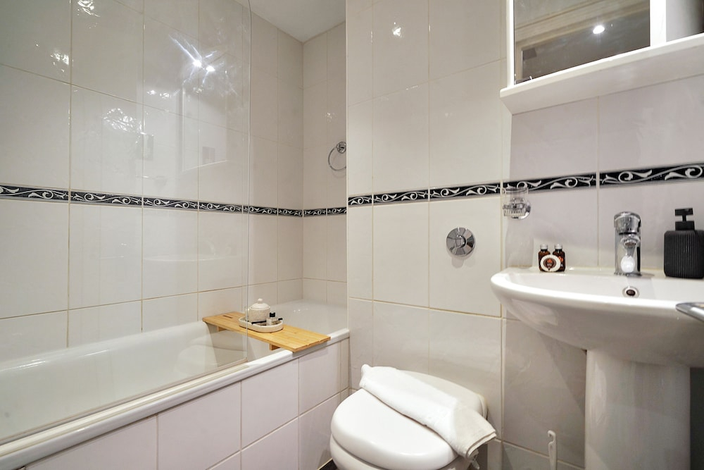 Hertford Flat 10
