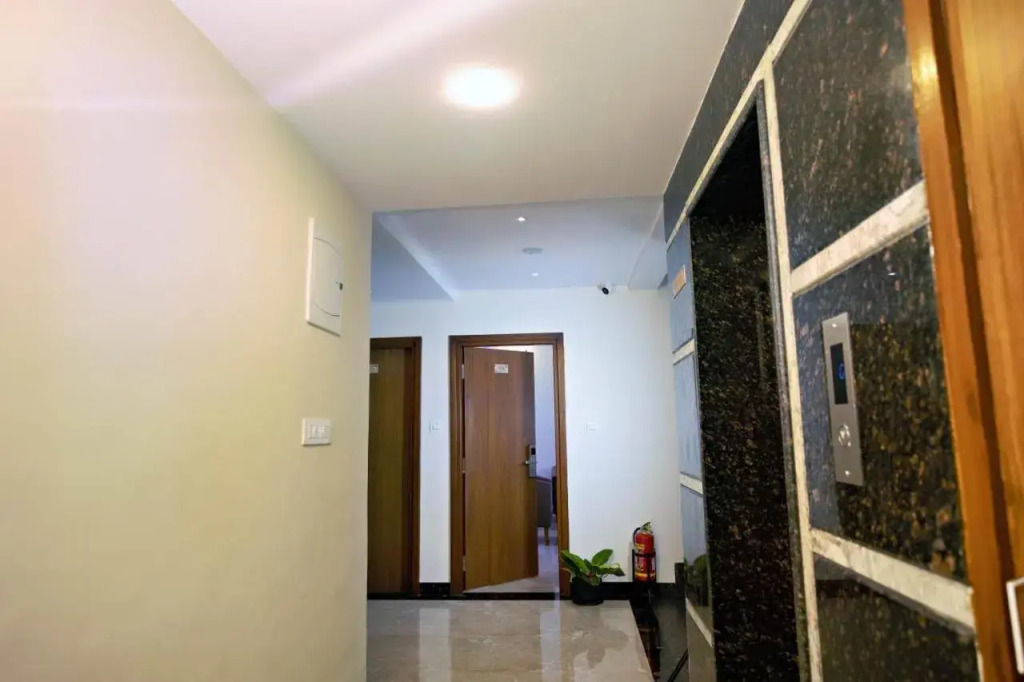 Villa Grand Hotel Near Kempegowda International Airport