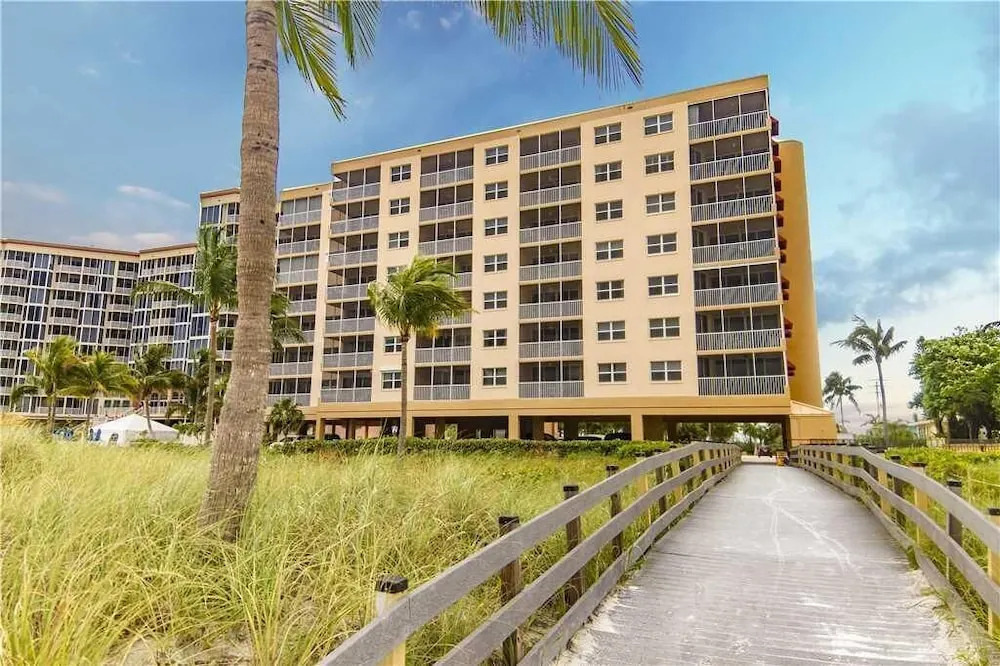 Beach Villas #203