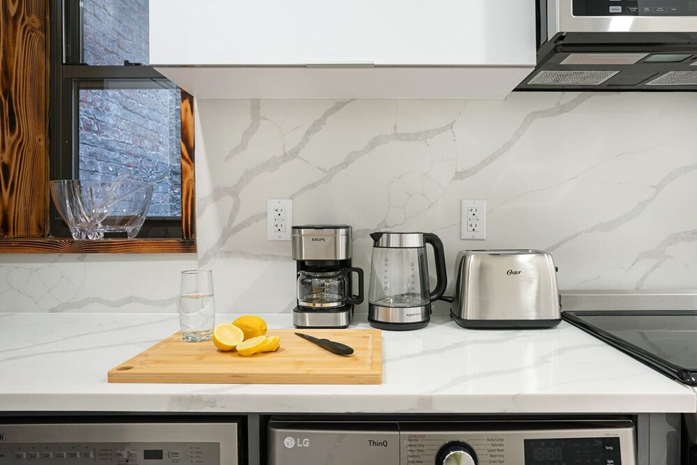 48-3rw Brand New 1BR Prime Hells Kitchen - W D