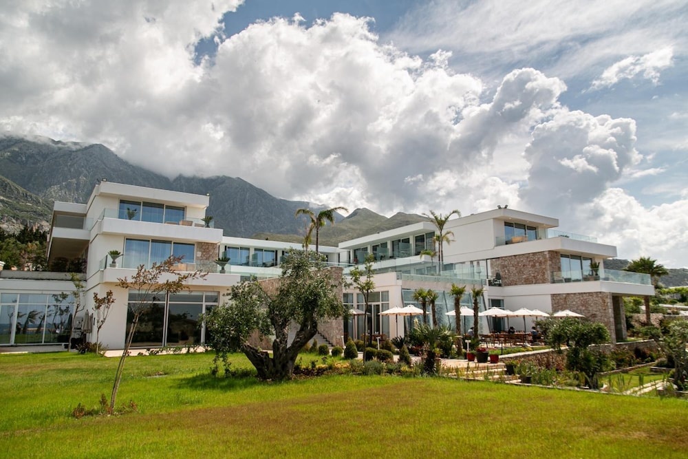 Empire Beach Resort ADULTS ONLY