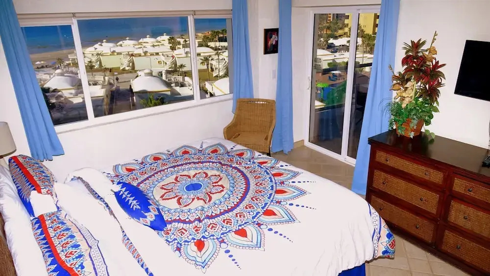Delphin 504 - 2 Br Condo
