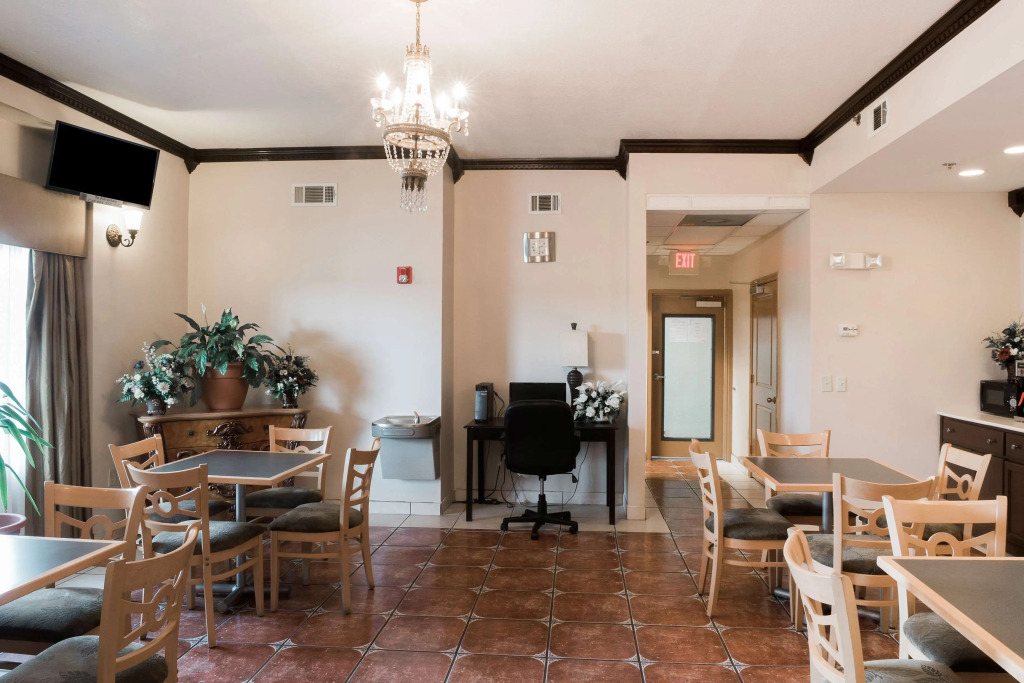 Americas Best Value Inn & Suites-Griffin