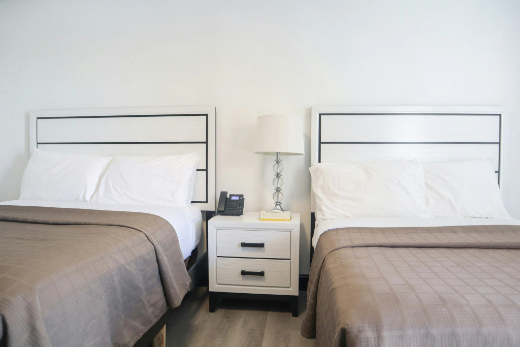 The Lancaster Motel By OYO Ronks near Paradise