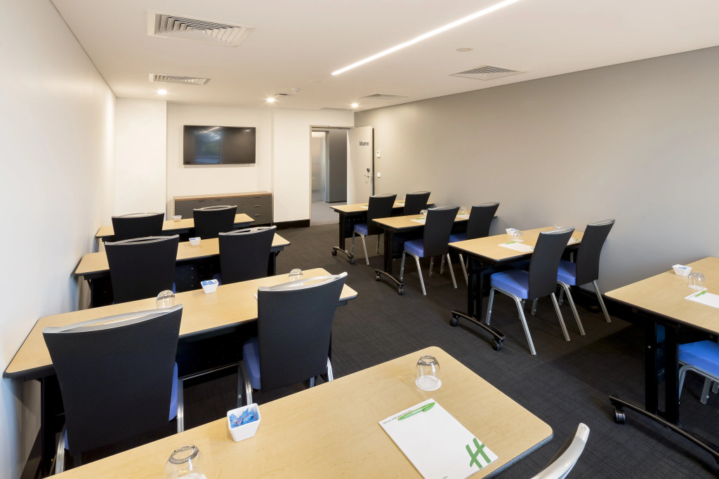 Holiday Inn Sydney St Marys by IHG