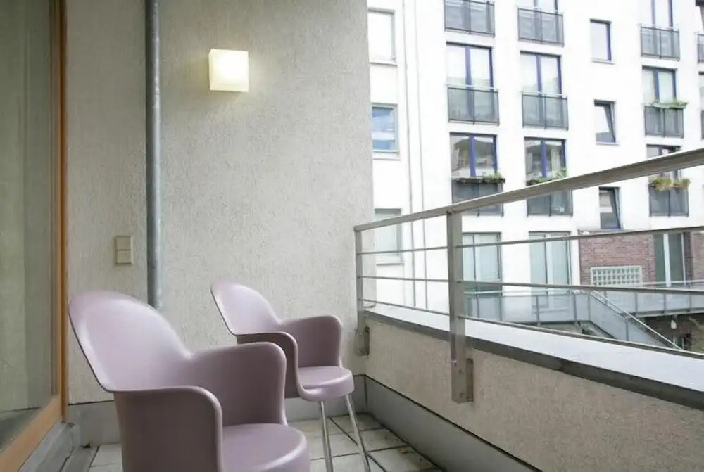 Apartment Engel